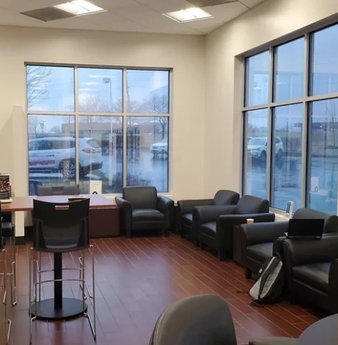 Lees Summit Subaru Customer Lounge