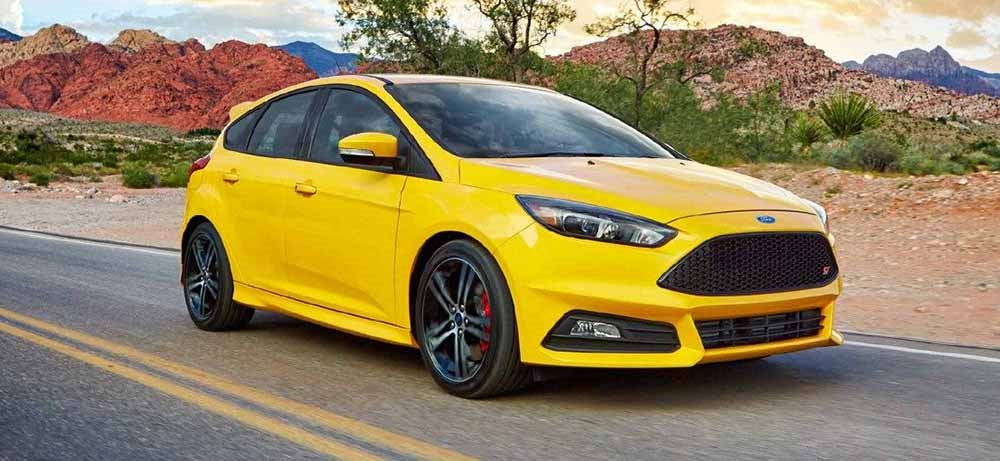 2016 Ford Focus ST Specs, Price, MPG & Reviews