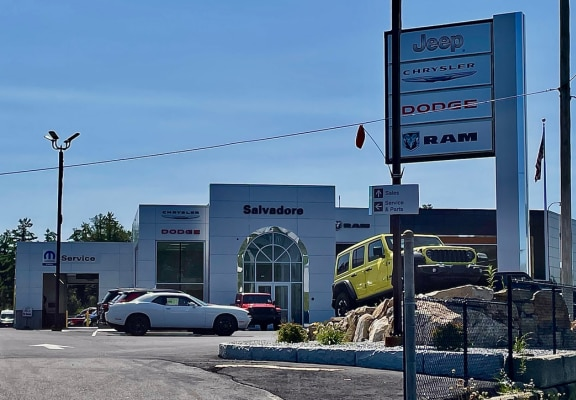 Salvadore Chrysler Dodge Jeep Ram Gardner MA