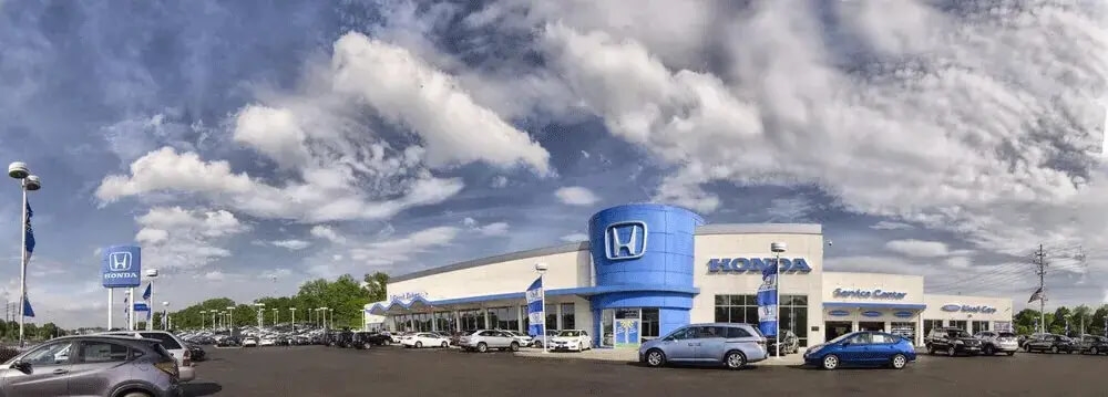 Exterior view of Great Lakes Honda dealership in Akron, OH