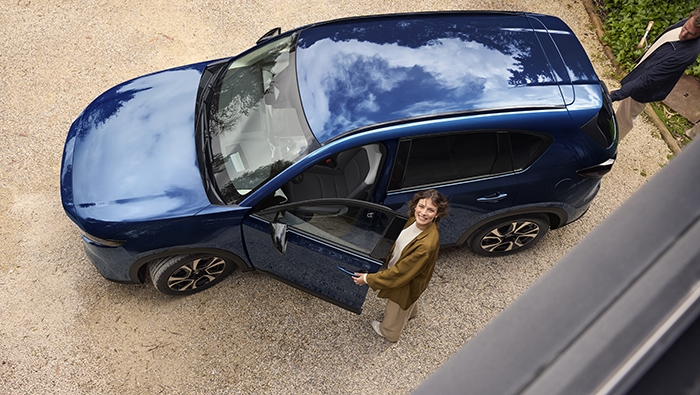 Deep Crystal Blue Mica MAZDA Model