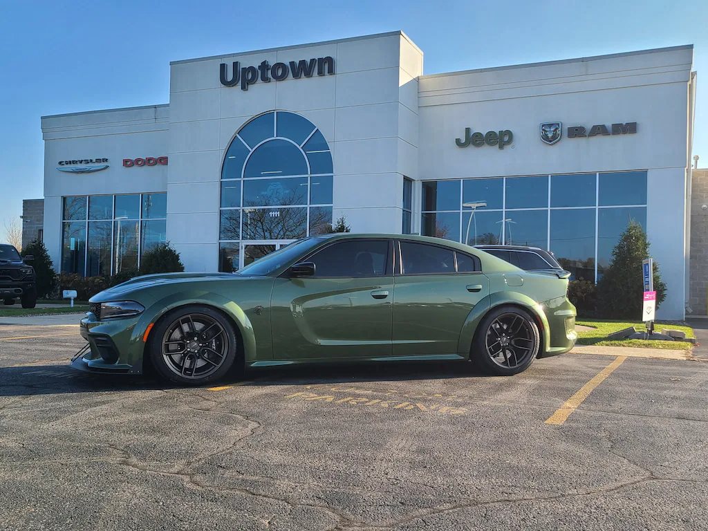 Uptown Chrysler Dodge Jeep RAM Slinger WI