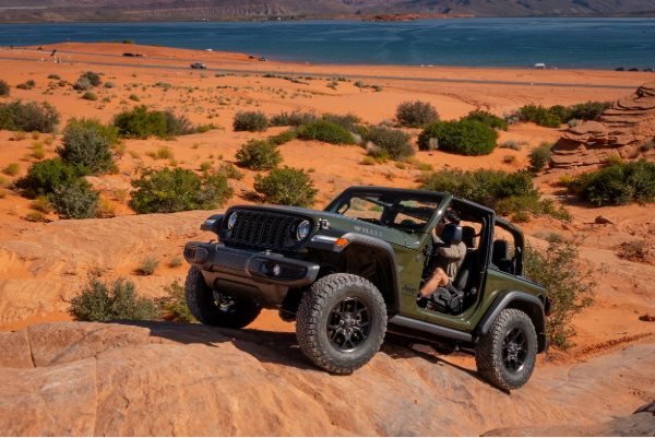Moore Chrysler Jeep Fiat Peoria AZ