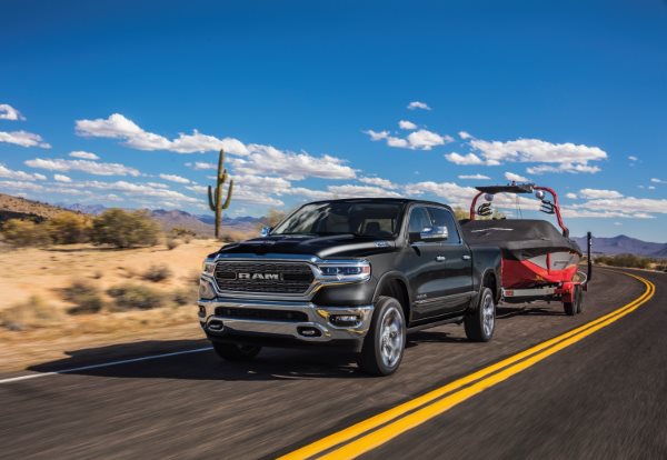 Uptown Chrysler Dodge Jeep RAM Slinger WI