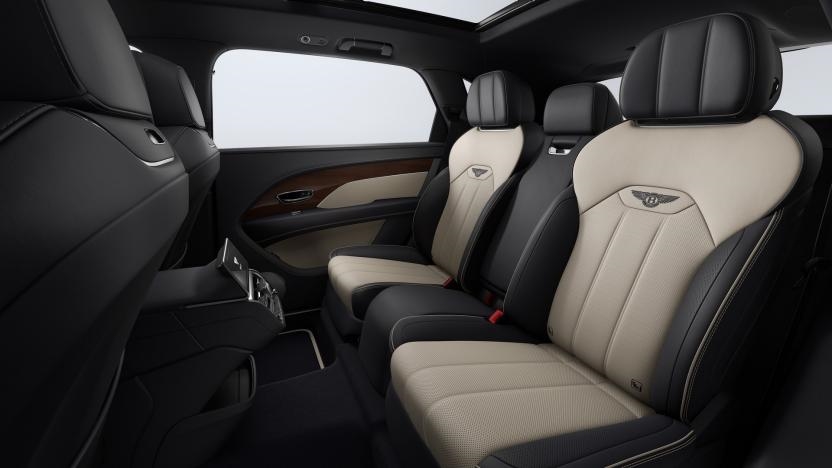 Bentayga EWB - Backseat interior.jpg