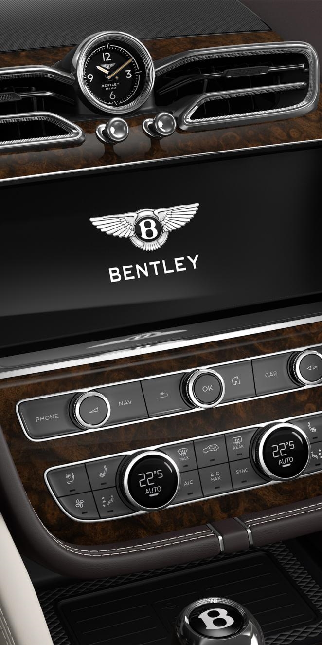 Bentayga Azure - Infotainment.jpg