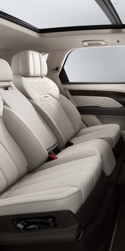 Bentayga Azure - Backseat interior.jpg