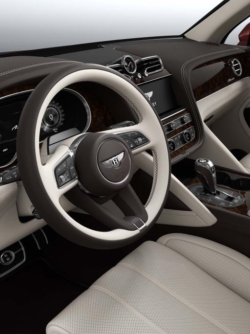 Bentayga Azure - Driver steering wheel.jpg