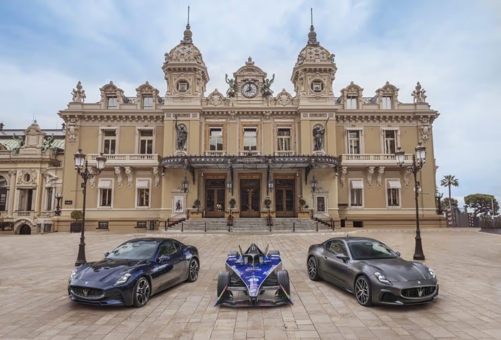 Maserati GranTurismo Folgore, Maserati Tipo Folgore & Maserati GranTurismo Trofeo - Place du Casino Monte Carlo