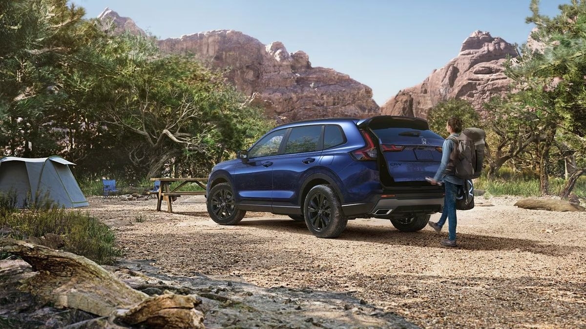 2026 Honda CR-V power tailgate open with cargo access