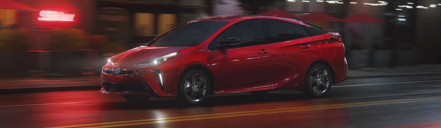 2021 toyota deals prius review