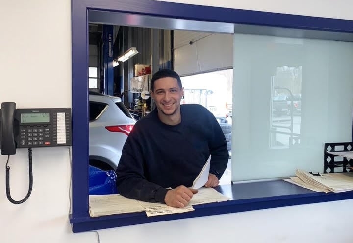 Ford service center