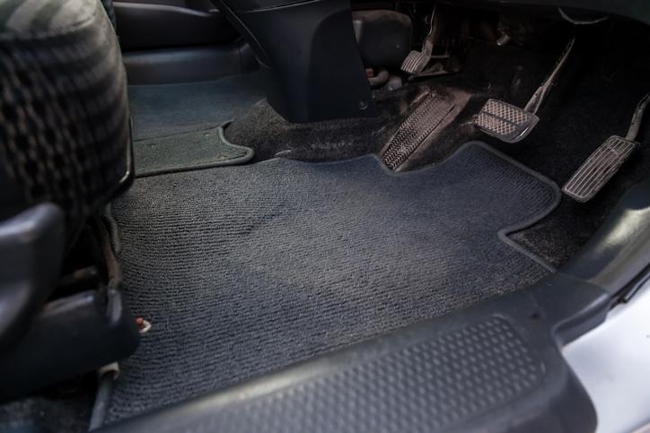 Car Floor Mats and Car Interiors Cleaning Tips