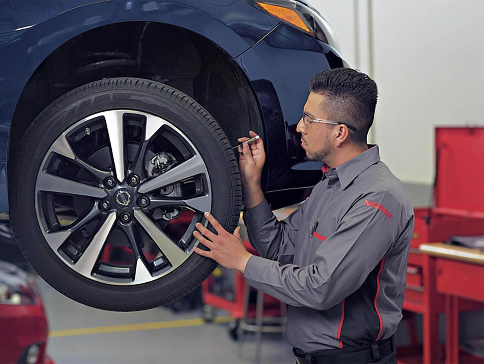 Uftring Nissan Peoria IL