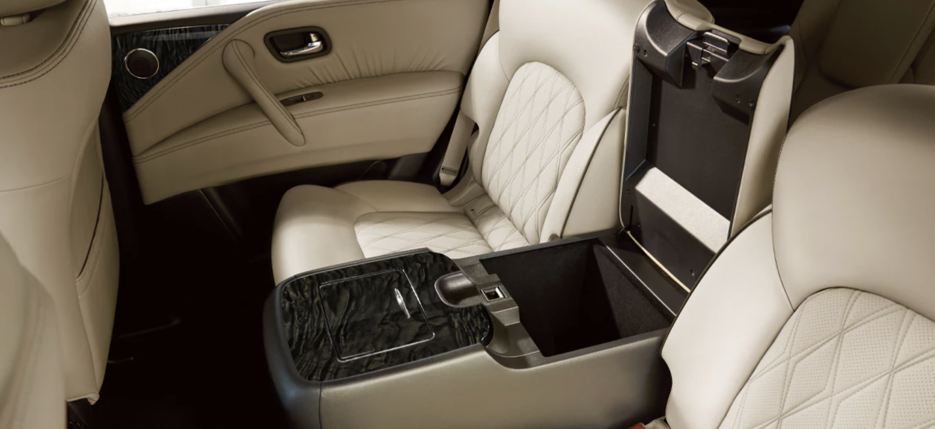 New 2024 Nissan Armada Interior Features Near Me in Tomball, TX