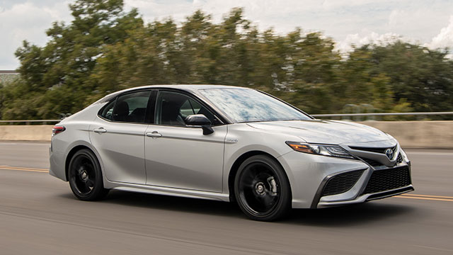 2022 Toyota Camry Hybrid Side Profile