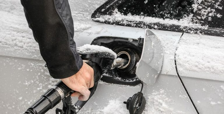 Filling up gas tank