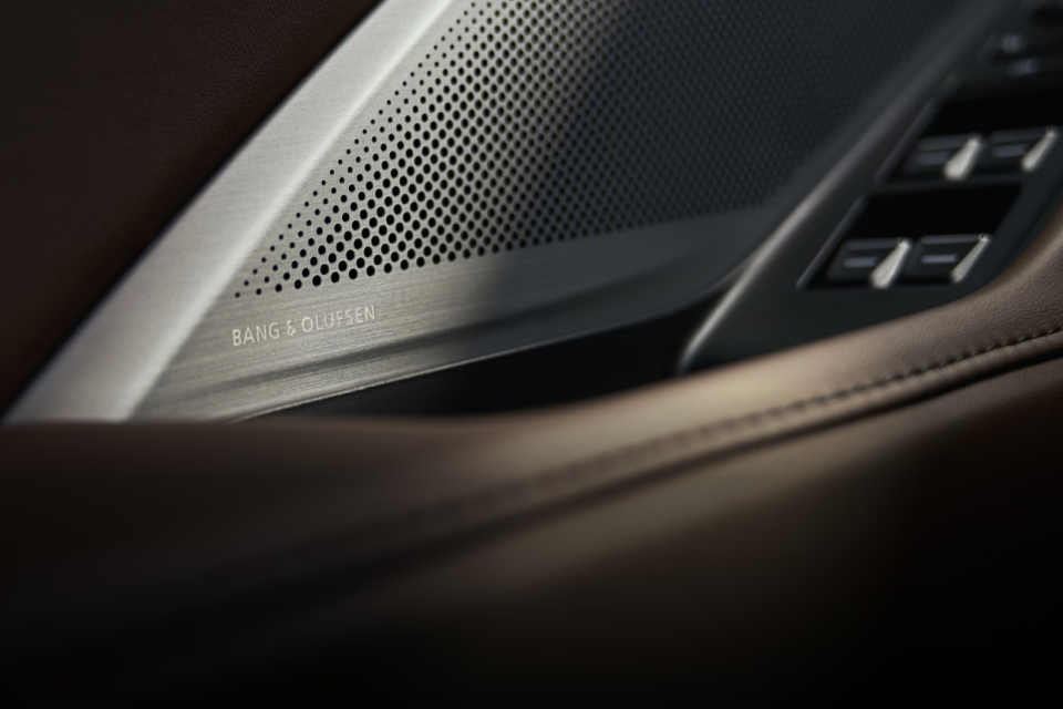 Premium BANG & OLUFSEN Sound System