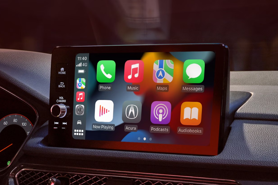 Apple
      CarPlay