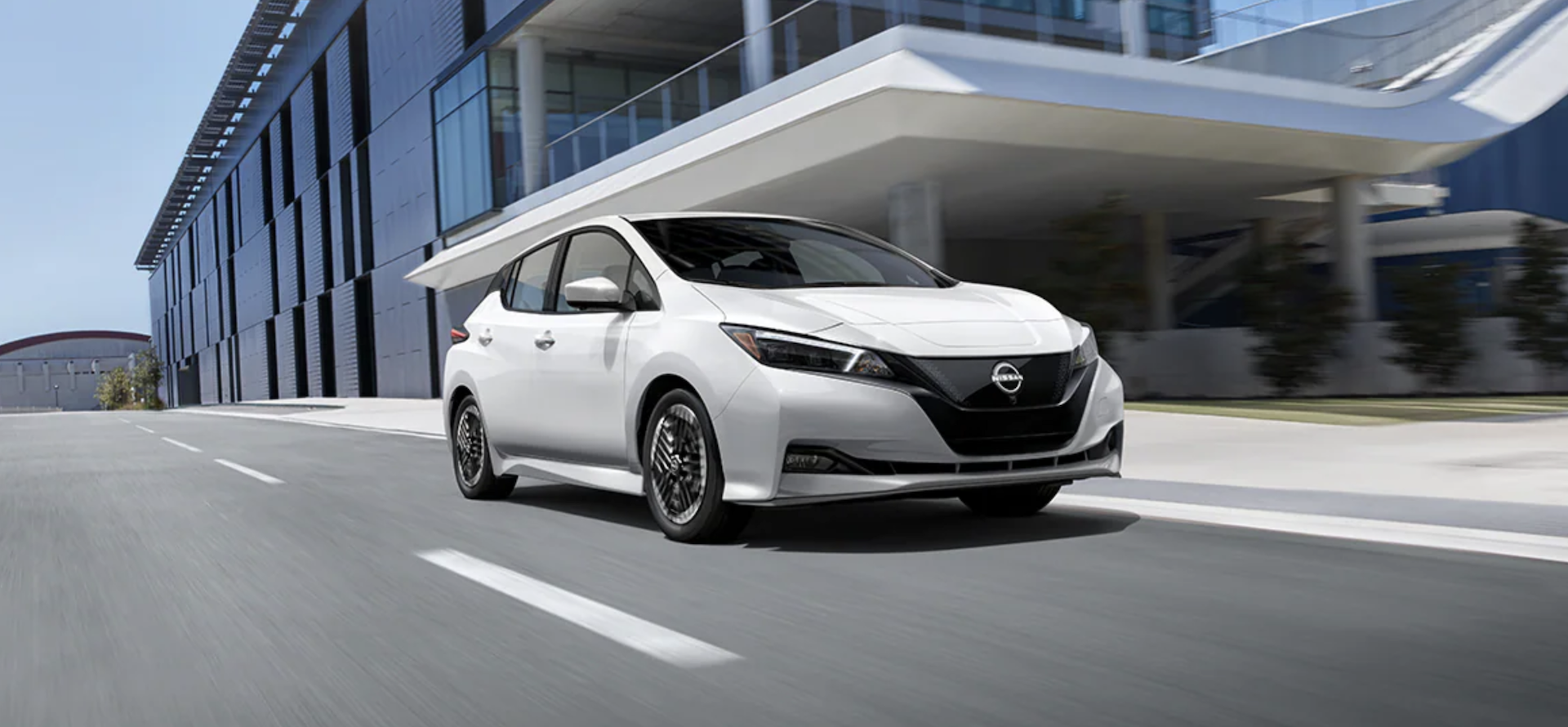 New 2025 Nissan LEAF Exterior Features Near Me in Tomball, TX