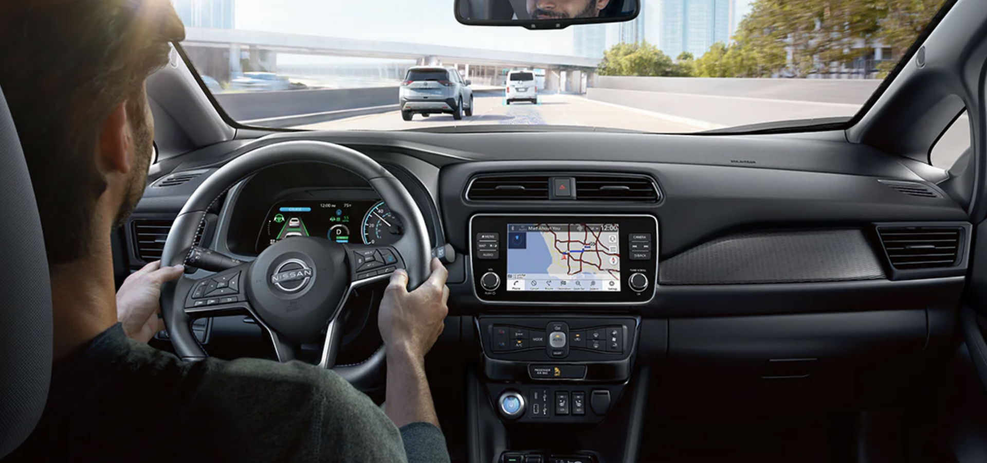 New 2025 Nissan LEAF Interior Technology Features Near Me in Tomball, TX