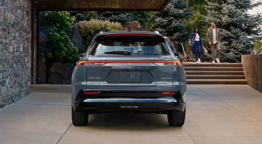 A grey 2025 Toyota Crown Signia is shown from the rear.