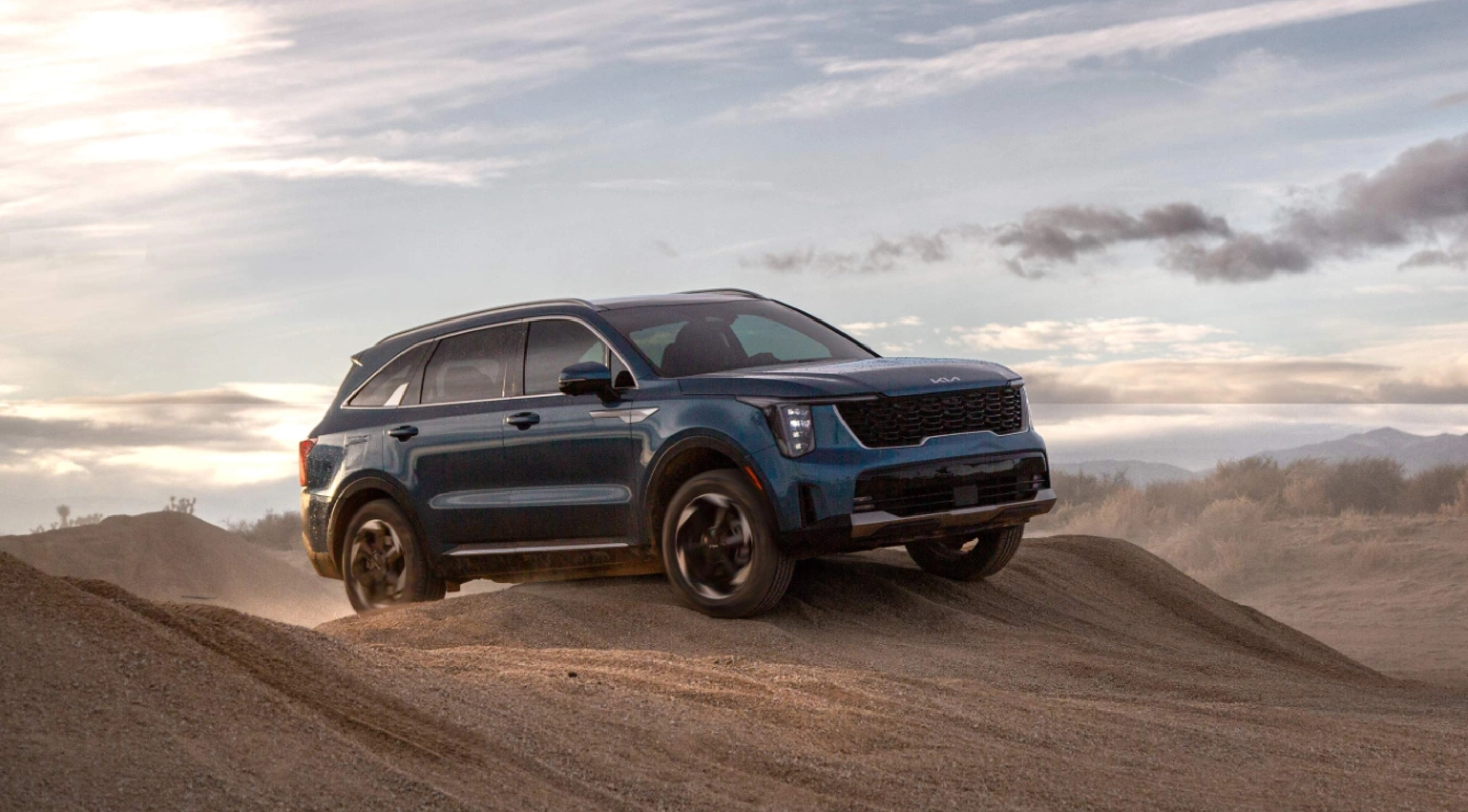 2025 Kia Sorento Hybrid - Smart Kia of Davenport