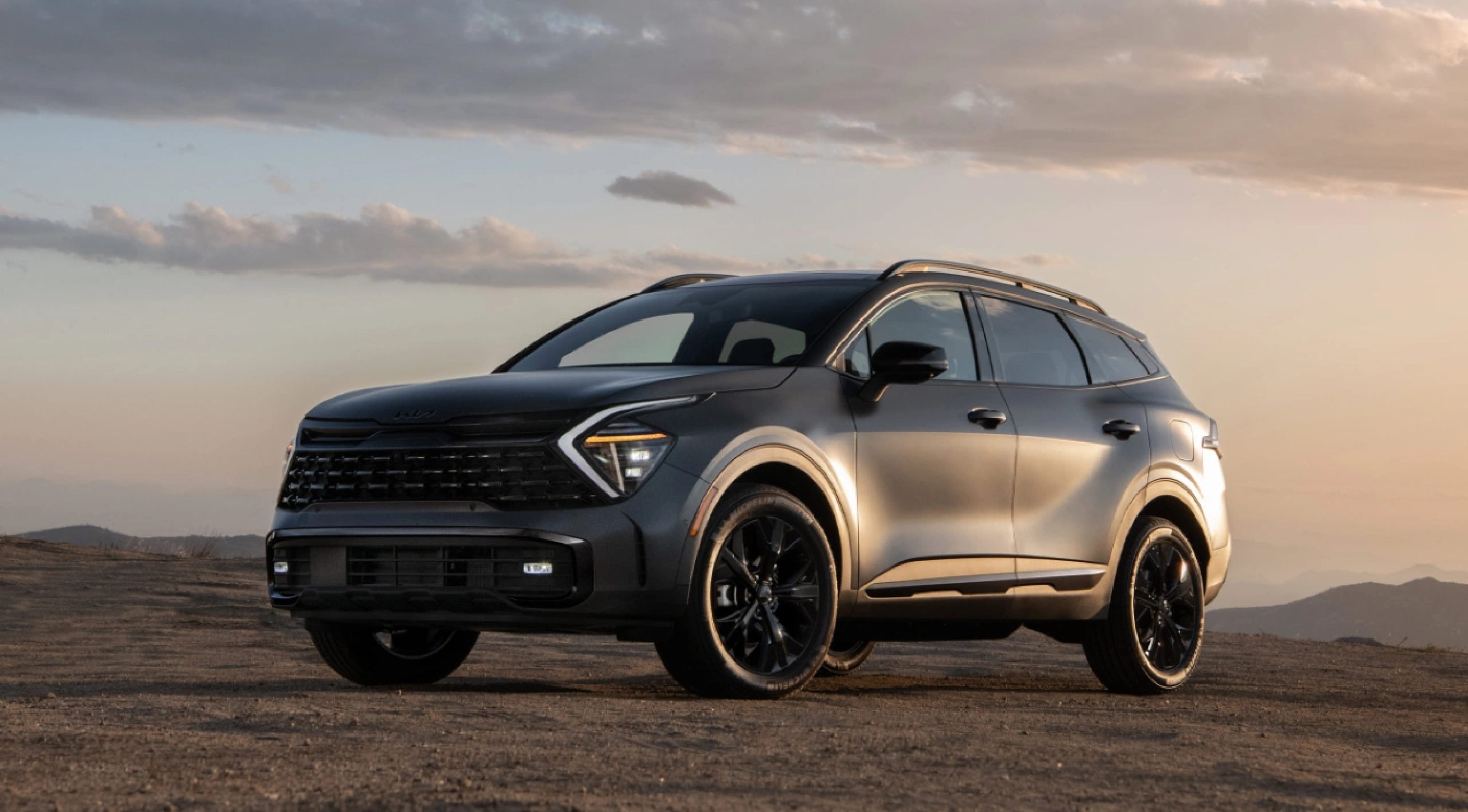 2025 Kia Sportage Plug-In Hybrid - Smart Kia of Davenport