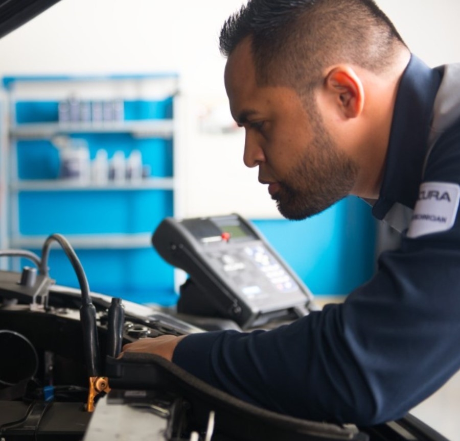 Acura Battery Service in Houston, TX