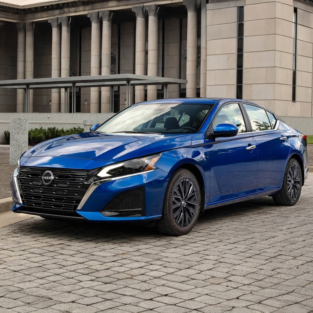 Discover the New 2025 Nissan Altima at Commonwealth Nissan in Lawrence, MA