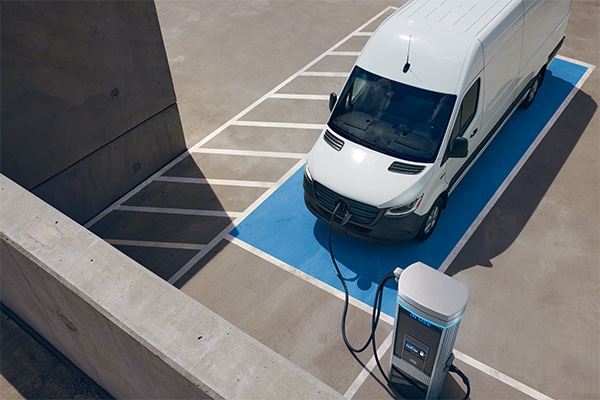 2025 Mercedes-Benz eSprinter vs. Ford E-Transit