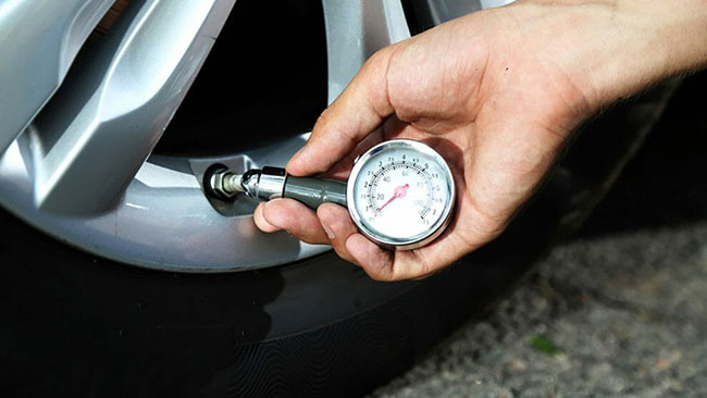 How to Check the Tire Pressure on Your Honda