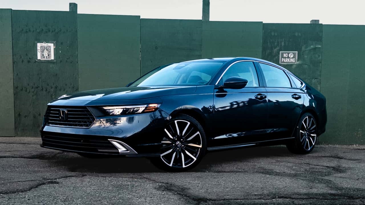 2025 Honda Accord vs Toyota Camry
