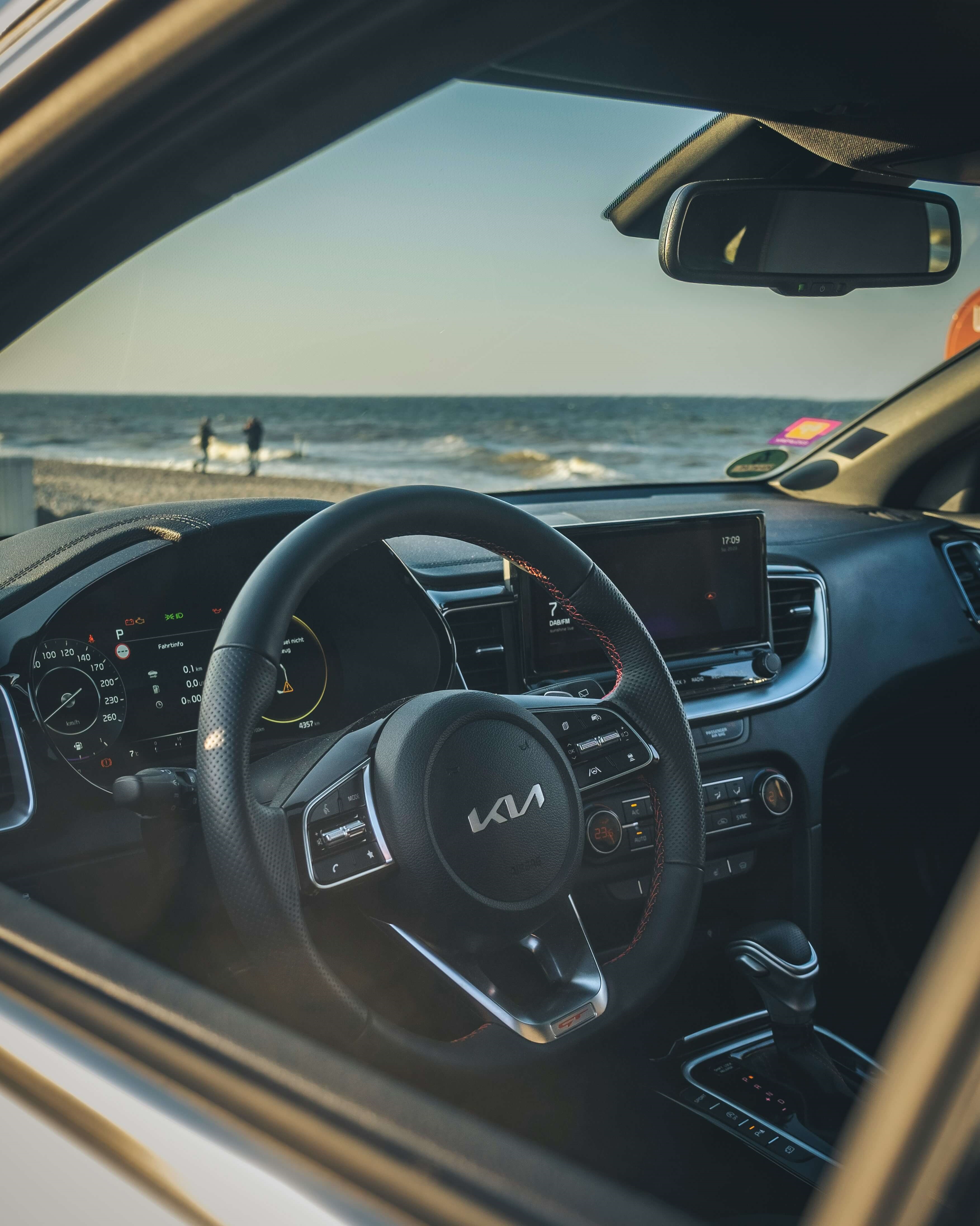 Interior of the Kia Niro showcasing comfort and technology features.