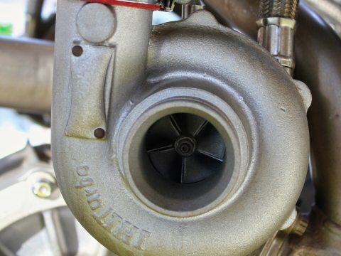 Turbos vs Superchargers Overview