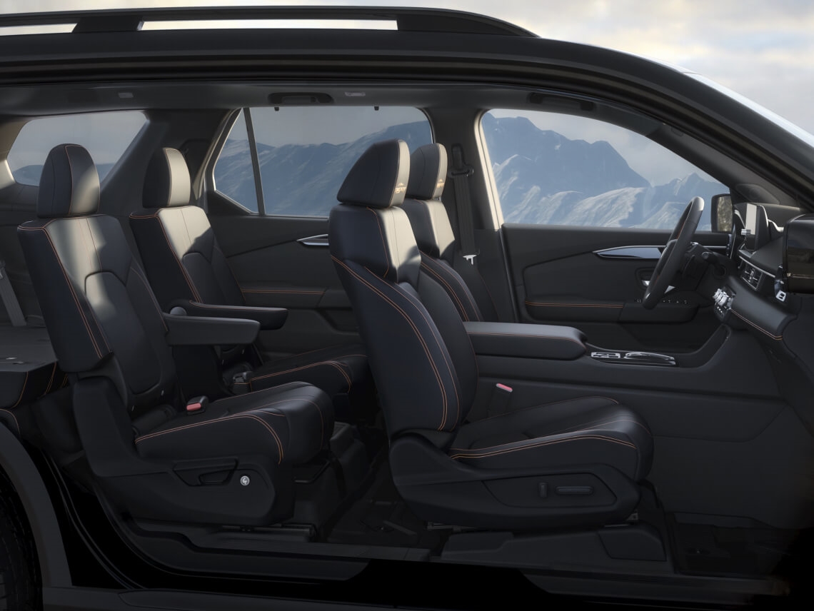 2024 Honda Pilot vs. 2025 Honda Pilot Interior