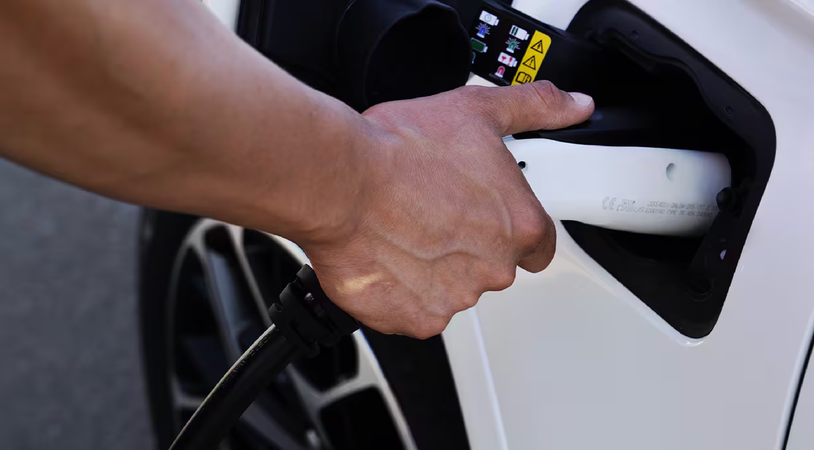 grand cherokee 4xe 2025