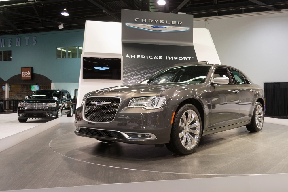 Chrysler 300 Vs. Dodge Charger: Which One Is Right For You?