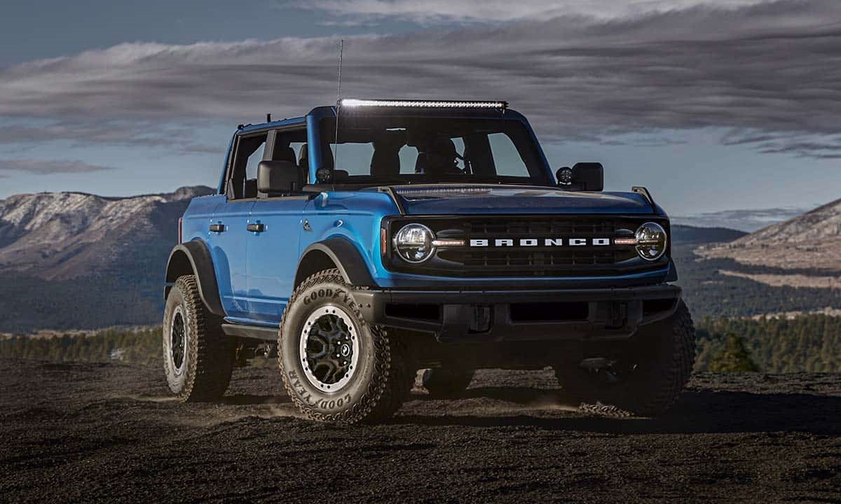 2024 Ford Bronco in Black Diamond Trim Level