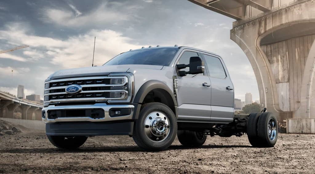 2025 F-550 Lariat Crew Cab