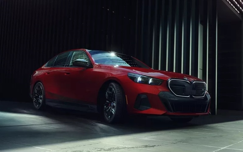 The Future of Luxury Electrified: 2025 BMW i5 vs 2025 Mercedes-Benz EQE near Paso Robles, CA