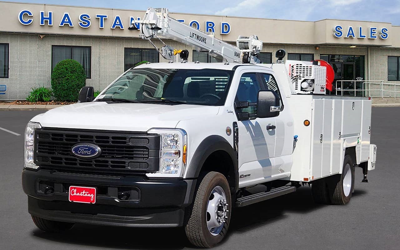 Mechanic Work With Crane Body in Houston, TX