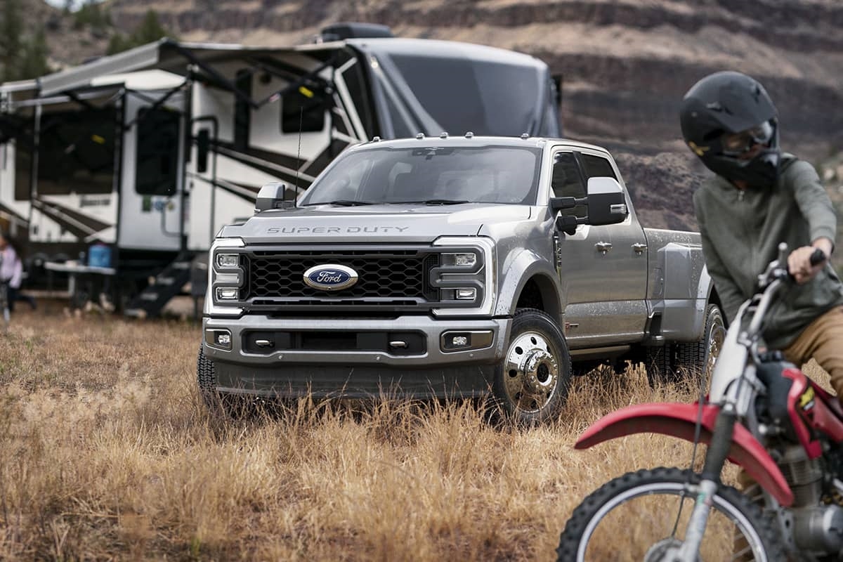 2025 Ford F-450 DRW Iconic Silver