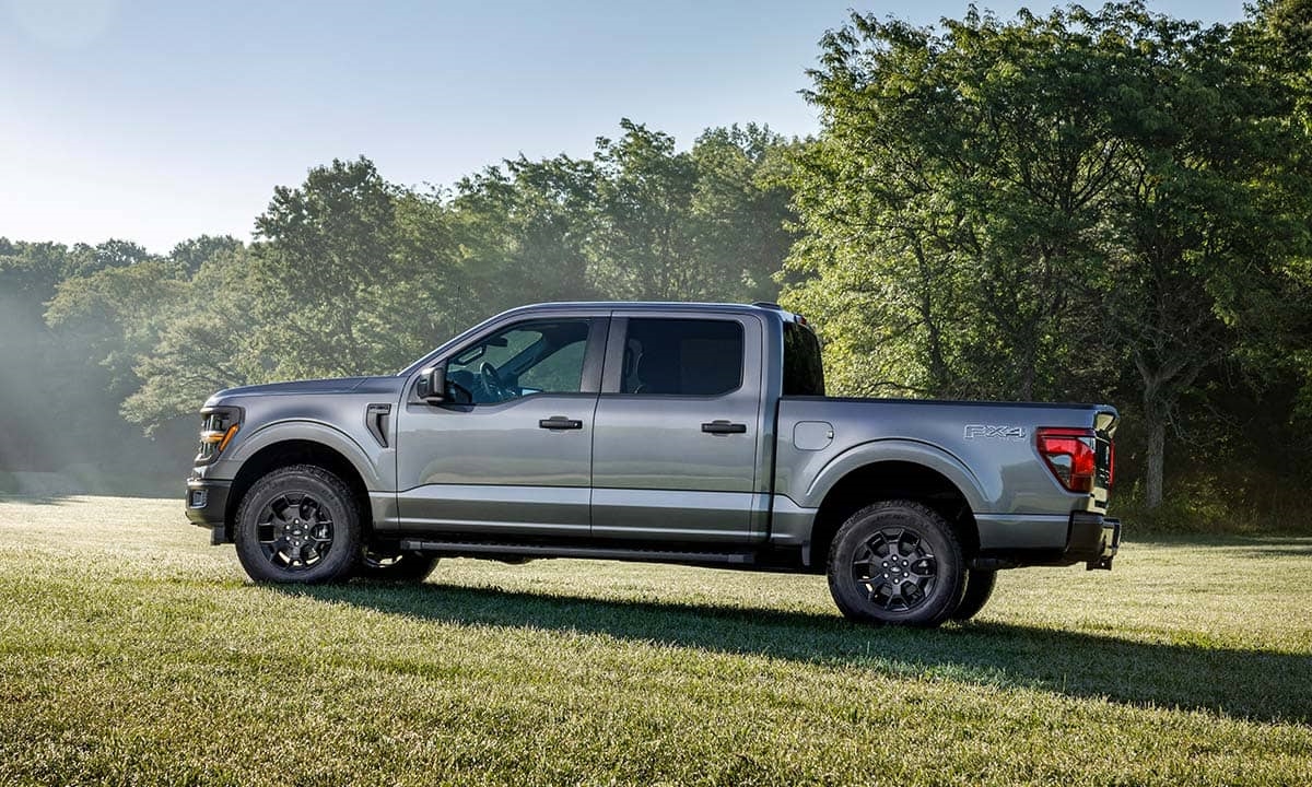F-150 STX - En un concesionario de habla hispana