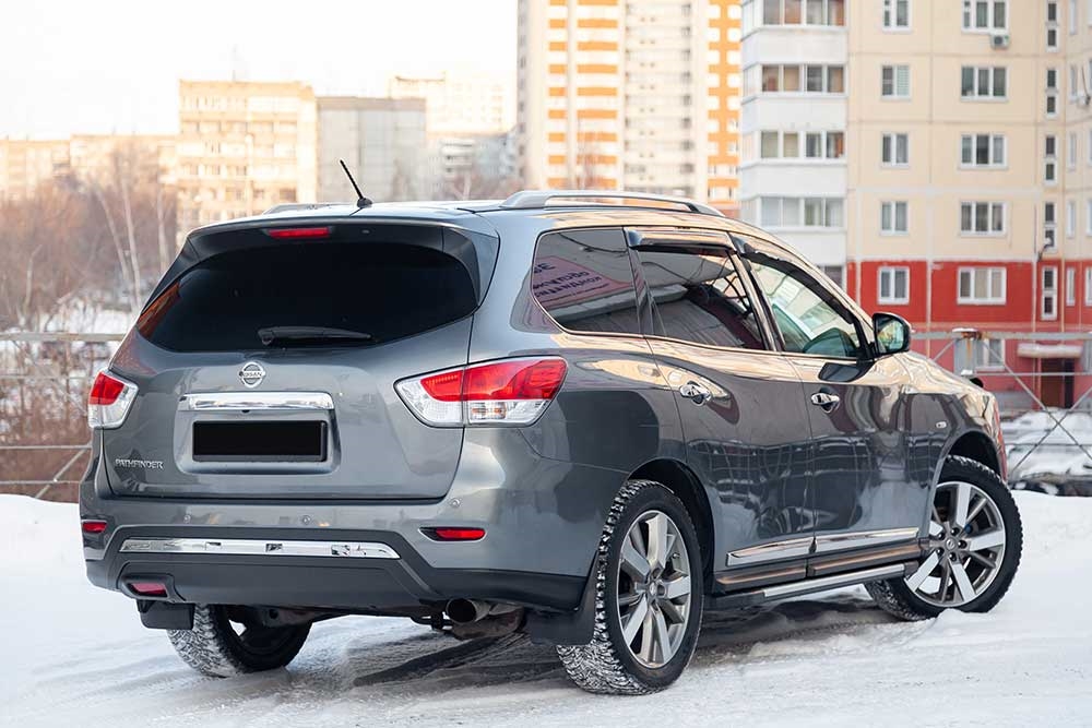Nissan Pathfinder Vs. Murano: Key Differences