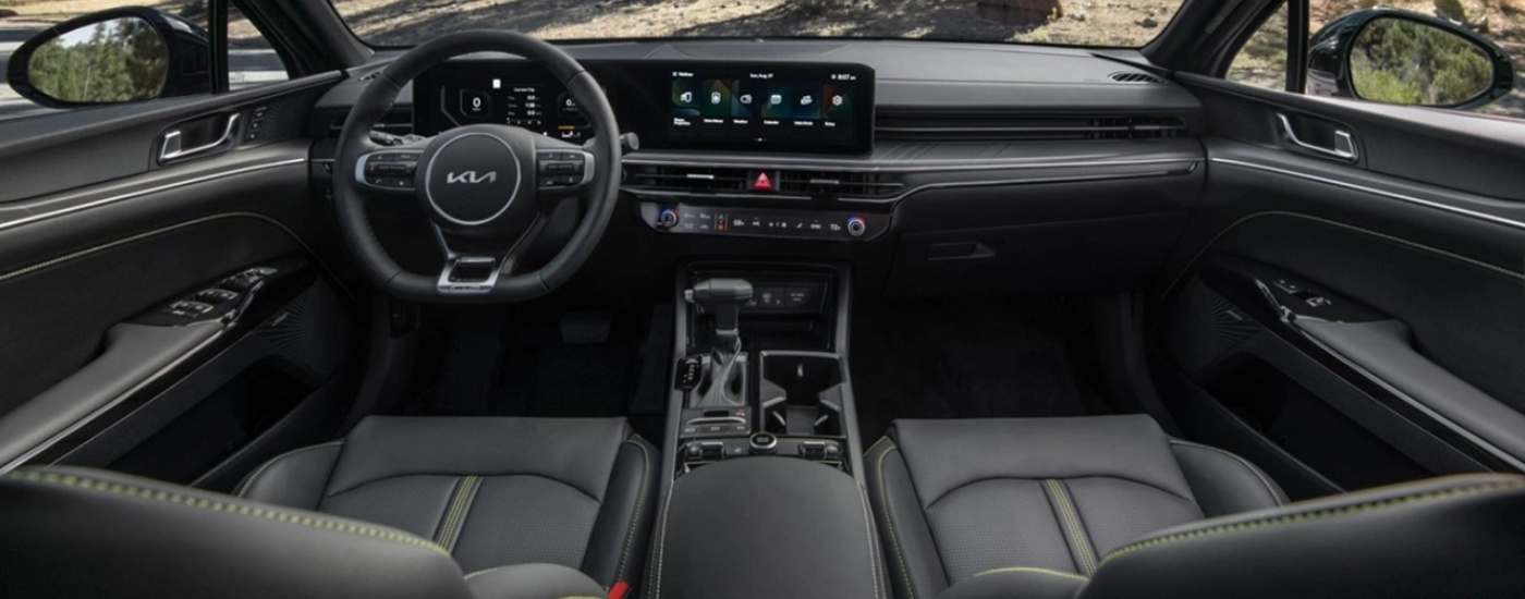 Black leather interior in a 2025 Kia K5.