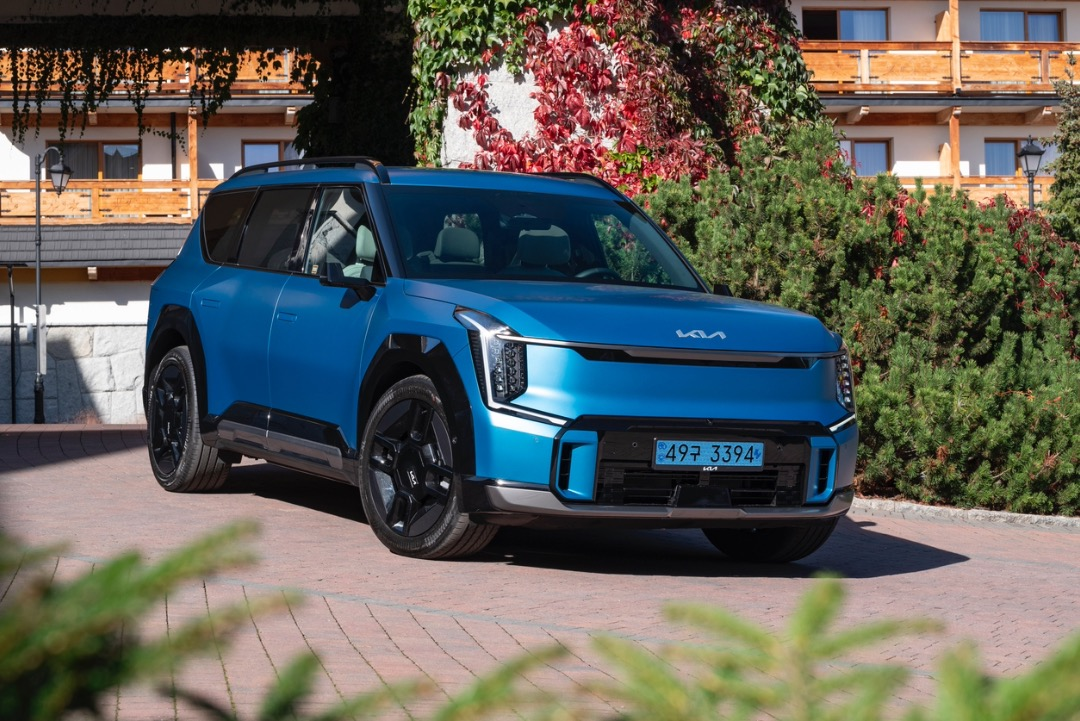 Kia EV9 Sponsors 2024 New Year’s Eve Ball Drop