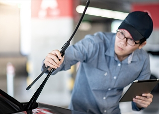 Windshield Wiper Replacement