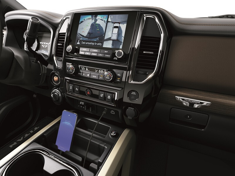 Nissan TITAN