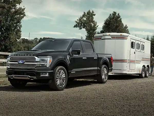 New Ford F-150 towing horses
